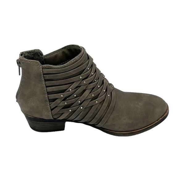 So Women's Faux Suede 2 inch Woven Ankle Boot in Taupe Size 6 - Picture 4 of 8